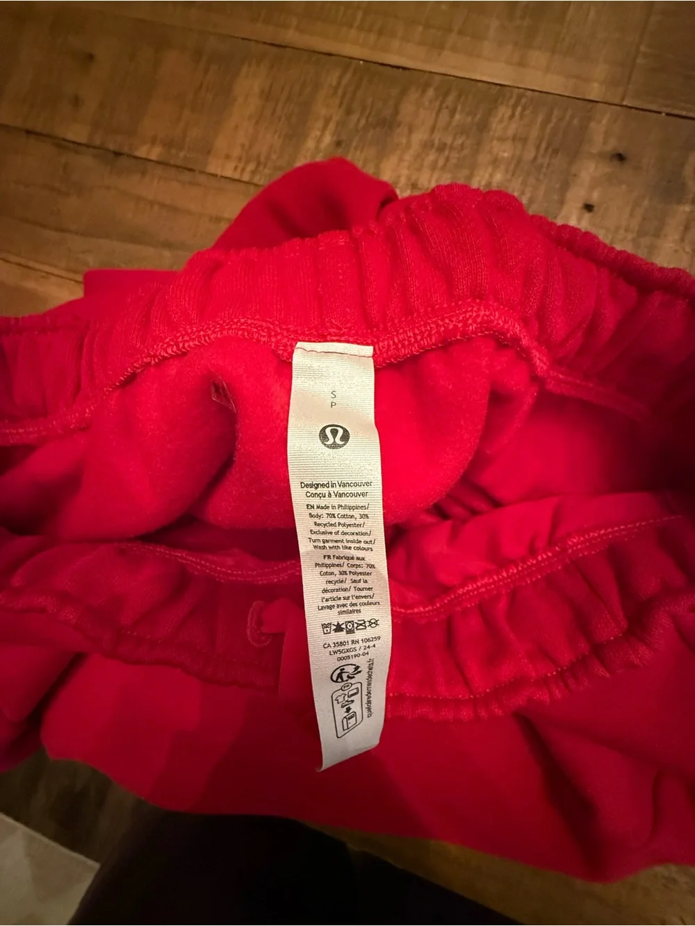 lululemon Lunar New Year Scuba Mid-Rise Oversized Jogger Dark Red Small EUC